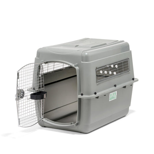 Petmate Sky Kennel - For Air and Travel, Airline Compliant Dog Crate for Pets up 15-30 lbs, Heavy Duty Dog Kennel, Made in the USA- 28 Inches